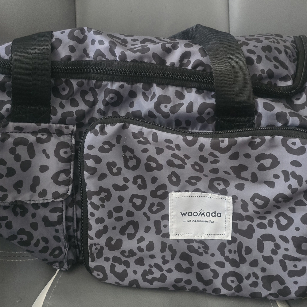 Gray Leopard Print Travel Bag